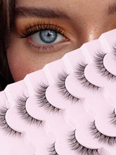 Siligli wispy cat eye lashes 12mm, front view, natural-looking band.