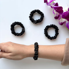 Silvr Bear scrunchies satin con durabilidad y elasticidad para cabello resistente.