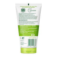 Gel de limpieza suave de Simple Kind to Skin para uso diario.