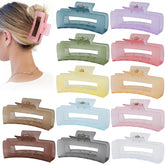 Pinza grande Sisiaipu para cabello grueso, forma cuadrada, sujeción estable.