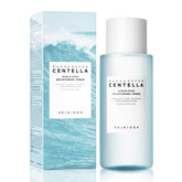 SKIN1004 Hyalu-Cica Toner, vertido de botella para equilibrar la hidratación.