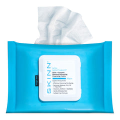 SKINN Toallitas Desmaquillantes Hidratantes con empaque sellado, ideal para uso diario.