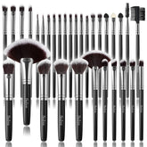 SOLVE 32-piece brush set with wooden handles for even makeup application.