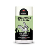 Squirrel's Nut Butter Barrita Antirrozaduras aplicada en muslos para mayor comodidad durante la actividad física.