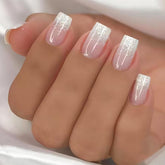 SRIMNUYY uñas postizas cuadradas gradiente blanco con brillo plateado para un look elegante.
