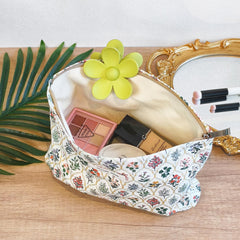 STARDW floral fabric detail adds elegant texture and durability.