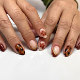 Stbisen uñas gel oval corto con frances neutro para uso diario.