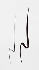 Stila Stay All Day Dual-Ended Eyeliner waterproof formula demonstrates smudge-proof, long-wearing performance.