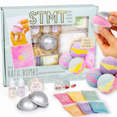STMT D.I.Y. Bath Bomb Kit se ve con caja y moldes para spa en casa