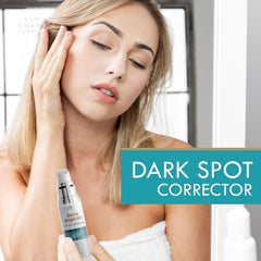Sun Coast Sciences Derma Bright MD vitamin C serum droplet for brightening skin.