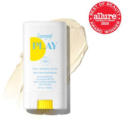 Aplicación en rostro de Supergoop! PLAY Mineral Stick SPF 50