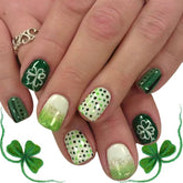 Uñas Sutaozhi San Patricio cuadradas, gradiente verde, lista para lucir un look festivo.
