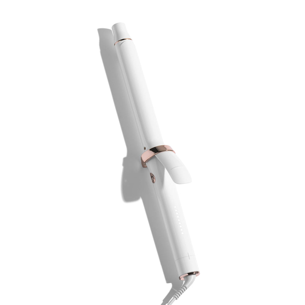 T3 SinglePass Curl X with a 1-inch barrel for defined, smooth curls.