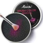 TailaiMei color removal sponge close-up cleans a makeup brush quickly and mess-free.