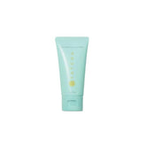 TATCHA The Matcha Cleanse mini en empaque de viaje para uso diario.