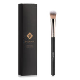 TEOYALL Highlighter Brush with plush fluflly bristles for precise powder pickup and seamless blending.