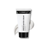 The INKEY List Omega Water Cream en bote ofrece hidratación ligera para piel grasa.