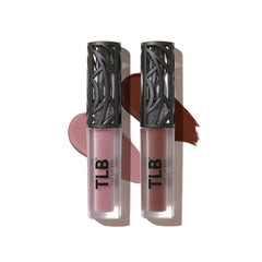 The Lip Bar Savage labial chocolate rojo-marrón, color audaz y de larga duración.
