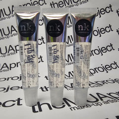 The Make-Up Artist Project textura hidratante realza vitamina E para labios sedosos.
