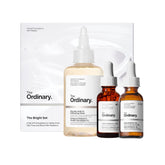 The Ordinary Bright Set tonico exfoliante glicólico 7% enfocado en la textura de piel suave.