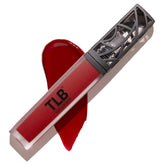 The Lip Bar Bawse Lady muestra en mate para labios favorecedores