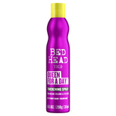 Queen For A Day de TIGI: botella-chorro para aplicar, aporta volumen inicial.
