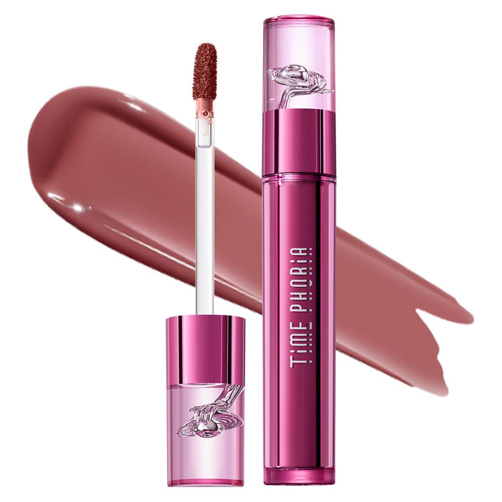 TIMEPHORIA Altera 012 Hush muestra labio con brillo que se difumina a mate suave.