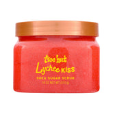 Tree Hut Lychee Kiss Scrub exfoliación suave con aroma exótico para piel radiante.