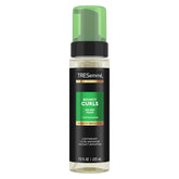 TRESemmé Air Dry Foam: rizos definidos y con movimiento, sin frizz.