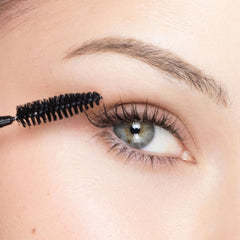 No smudging with Trish McEvoy mascara through wear-tested conditions.