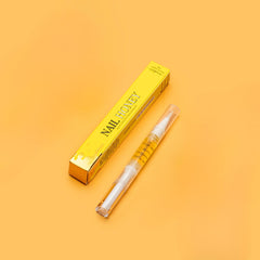 Twinkled T Nail Honey bottle close-up showing organic formula for nail strengthening.