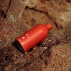 uni 24-hour serum swirl demonstrates lightweight texture and non-greasy finish