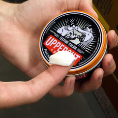 UPPERCUT DELUXE Texture Cream acabado mate natural, aspecto limpio.