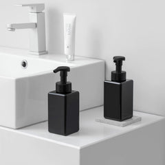UUJOLY foaming soap dispenser pump action close-up demonstrating smooth foam.