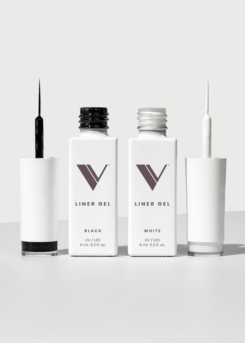 V Beauty Pure gel delineador negro para delineado preciso en uñas