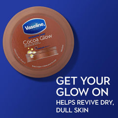 Crema Vaseline Cocoa Glow con manteca de cacao y vitamina E para piel suave.