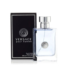 Versace Pour Homme wood spice note detail, evokes Mediterranean freshness.