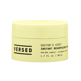 Versed Doctor’s Visit: botella de mascarilla exfoliante para un brillo suave.