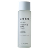 Versed Skin Soothe Tónico: botella de presentación para piel equilibrada.