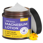 Wagomars Loción de Magnesio: botella vertiendo para una aplicación suave y relajante.