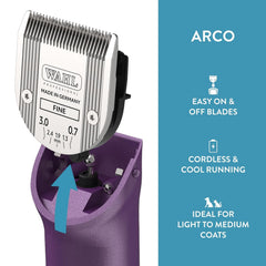 Wahl Arco cordless clipper with two battery packs for extended grooming.