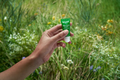 Weleda Skin Food Lip Butter, uso diario para un brillo suave.