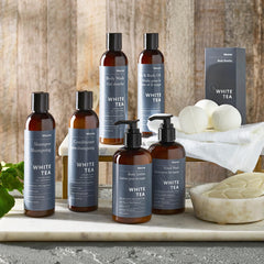 Westin White Tea Aloe, ingredientes clave como extracto de guisante y trigo.