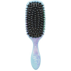 Wet Brush Argan Oil-infused bristles distribute oils for silky hair.