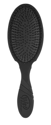 Wet Brush Brush Pro Detangler Black in hand for quick, tangle-free detangling.
