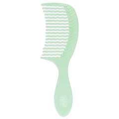 Wet Brush Go Green WaveTooth design eases detangling and distributes product evenly.