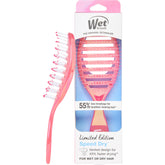 Wet Brush Speed Dry vented design enables faster blow-drying.