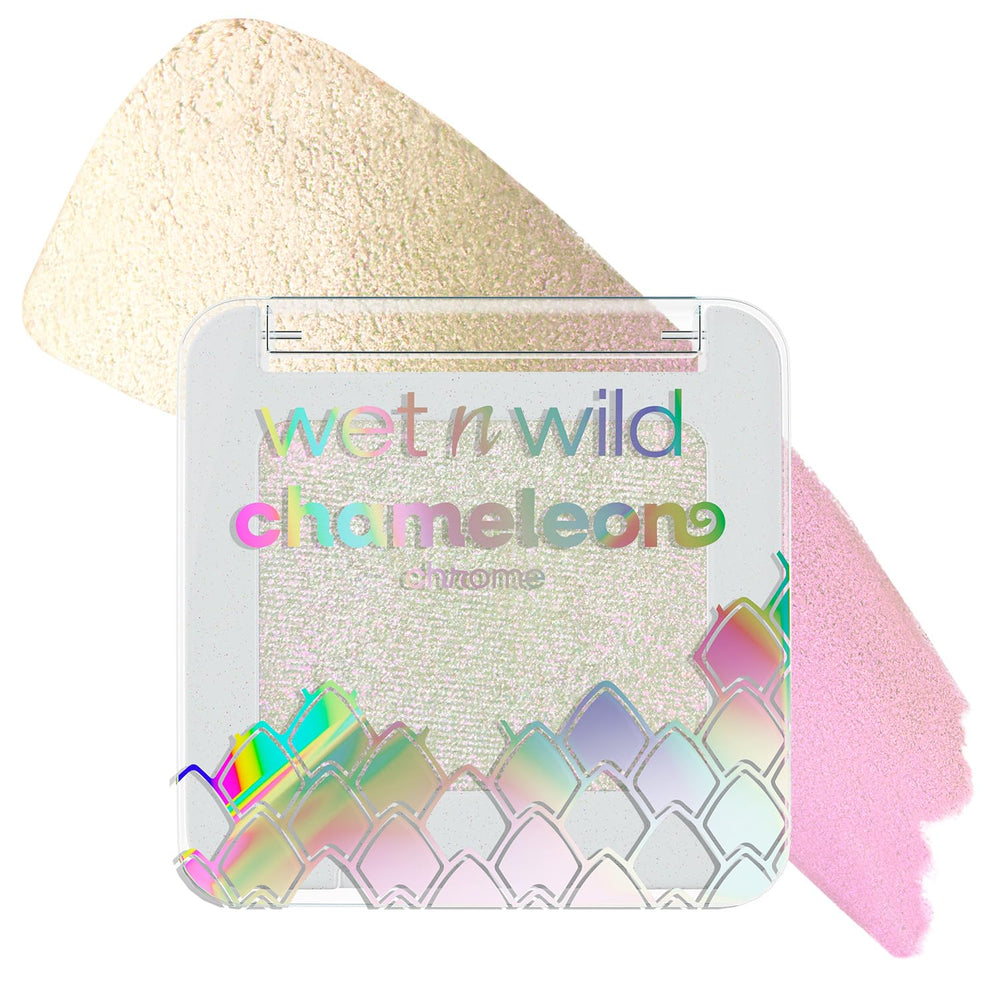wet n wild Chameleon Chrome Eyeshadow Starlight Fever open compact with multi-chrome shimmer