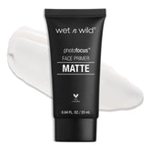 wet n wild Photo Focus Primer, acabado mate para controlar brillo y poros