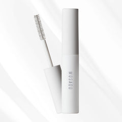 WOSADO Magnetic Eyelashes Fixer 2g Chic provides a strong hold for magnetic lashes.